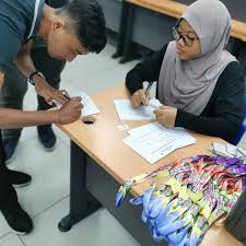 October 2012, has started operating a new premises, namely commercial tasek gelugor in penang in a historic date for the malaysian polytechnic and pmtg 23rd. Selamat Datang Pelajar Baharu Politeknik Metro Tasek Gelugor Politeknik Metro Tasek Gelugor