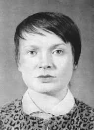 About — Sonya Derviz