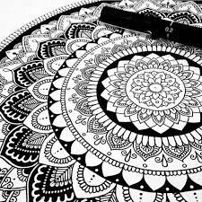 Comment dessiner un mandala et le coloriercarte de vœux ou d'anniversaire ou page de garde du cahier d'arts plastiqueavec compasdiy : 1001 Idees Et Techniques Pour Faire Un Mandala