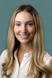 Kara Peck's Instagram, Twitter & Facebook