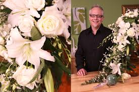 Congratulations on your upcoming wedding! How To Make A Cascade Bridal Bouquet Ubloom