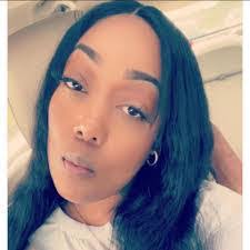 Vanessa Hendrickson's Instagram, Twitter & Facebook