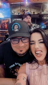 Jennifer Shobe's Instagram, Twitter & Facebook