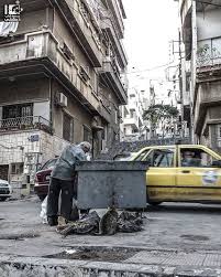 كل ينتظر دوره لالتقاط بعض حياة حتى لو كانت مرمية في الهاوية المهاجرين دمشق في 7 1 2017 Mohajreen Damascus On 7 1 2017 Everyone Awaits Their Damascus Syria