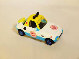tomy takara tomica disney alice in the wonderland deform car