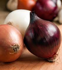 Onion juice with coconut oil. 31 Surprising Benefits Of Onions For Skin Hair And Health