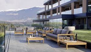 Browse a wide variety of outdoor coffee table designs on houzz, including wicker, teak and rattan styles, perfect for outdoor entertaining and dining. Bali Varaschin Coffee Table Coffee Table