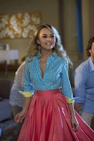 Most Popular Tags For This Image Include Angelique Boyer Sebastian Rulli And Lo Que La Vida Me Robo Angelique Boyer Fashion Style