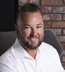 CLASS NOTES AND CAMPUS NEWS