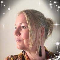 Miriam Storm's Instagram, Twitter & Facebook