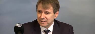Září 2020 oznámil bernhard burgener v rozhovoru na webových stránkách klubu, že na příštím valném shromáždění již nebude kandidovat na prezidenta klubu. Fcb Boss Bernhard Burgener Bedauert Das Chaos Der Letzten Tage