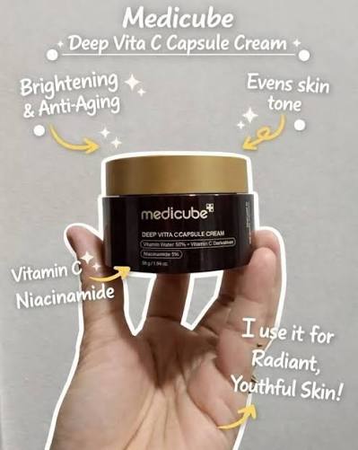 Medicube Deep vitamin C capsule cream🤌🏻✨ By @beautywishliist_hinashahab Worth purchasing💯 Bohat vit c use kie hon ge lekin ye bombastic product hai' Original products aap hina s mngwa skte unn k pas