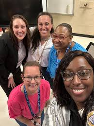 Thanks to Jeff Warren, Bass Pro Shops at the Pyramid manager, for speaking  to Dr. Rachel Smith's retail marketing class yesterday!