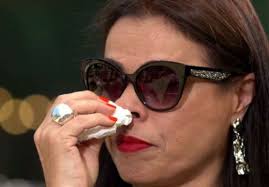 Cheiro nauseabundo": Pai de Rosinha "tinha buracos no corpo" e estava "a  apodrecer"