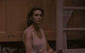 Ti invita a guardare oltre una dozzina di film in streaming ita gratuitamente e in alta qualità hd o 4k. A Letto Con Il Nemico La Spiegazione Del Finale Del Film Cinematographe It