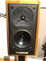 These sonus faber signum speakers have come to us via a part exchange and come with a 1 year warranty. Sonus Faber Signum Sonus Faber Stands New Price For Sale Canuck Audio Mart