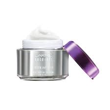 Lakme Youth Infinity Skin Sculpting Firming Day Creme Cream Spf 15 Pa 50 G Amazon In Beauty This complexion care cream by lakme is a striking balance if you have normal or dry skin with no pigmentation issues, you might actually like this product for daily.