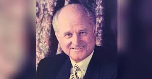 Ed Echols's Instagram, Twitter & Facebook