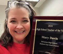 Mary Davis honored as state's 'High School Theatre Teacher of the Year'