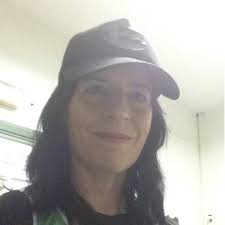 Anne McMorrow (@anne_mcmorrow)