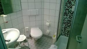 You can download maps.me for your android or ios mobile device and get directions to the hotel hotel haus duden or to the places that are closest to you Duden Bathroom Picture Of Hotel Haus Duden Wesel Tripadvisor