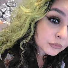 Arlene Navarrete's Instagram, Twitter & Facebook