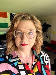 Marilee Cox's Instagram, Twitter & Facebook