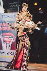 Over the weekend, instagram was abuzz with photos of indonesia's national costume that was unveiled on 28 september, ahead of the miss grand international beauty pageant. Indonesian National Costume Home Facebook