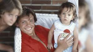 En el mensaje que acompaña la foto, basteri expresa que es un placer compartir momentos remarcables con buenas amistades. Sergio Basteri Canta Como Su Hermano Mayor Luis Miguel Video