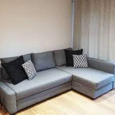 Ide sofa yang satu ini biasanya digunakan sandaran belakang dari sofa bed ini bisa direbahkan, sehingga berubah menjadi kasur yang empuk. Koleksi Populer Sofa Bed Model Sofa Minimalis Untuk Ruang Tamu Kecil Ideku Unik