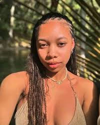 Round 2 guys🎊but this time Ricky, Triple G, Freddie from ICarly, Dicky and  Munchy from Side Hustle as been eliminated 😭 So now it's time to continue  the voting for the best