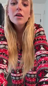 Violet Ramos's Instagram, Twitter & Facebook