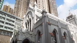 Großbritannien hätte nur für 99 jahre gepachtete gebiete zurückgeben müssen, nicht schon vorher abgetretenes oder dem meer abgetrotztes land. Kirche In Hongkong Die Brucke Zu China