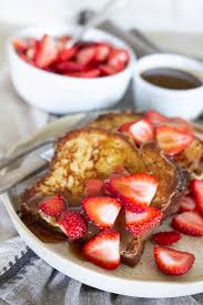 Creme Brulee French Toast With Creamy Maple Syrup Cheesecake Factory Copycat A Bountiful Kitchen