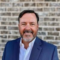 One of the greatest benefits at UVA Darden Executive Education & Lifelong  Learning isn't just the knowledge gained—it's the network built.