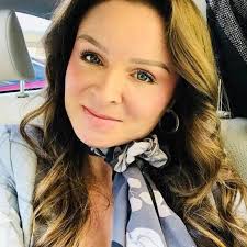 Berta Velazquez at Signature Real Estate Group, License S.176595