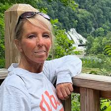 Who is the best realtor for selling a lakefront home