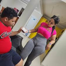 Claritza MartineZ on X: Dándole torta a este seguidor que cumpleaños 🎂 ,  quieren. t.con5zggV9oYj  X