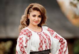 Cantareata de muzica populara, georgiana vita, care e fiica renumitului cuplu ramona si petrica vita, a avut parte de o surpriza de proportii, la intoarcerea in timisoara. Interpreta De MuzicÄƒ PopularÄƒ Cristina CeauÈ™ Este InsÄƒrcinatÄƒ Ne Era FricÄƒ SÄƒ Ne BucurÄƒm Prea Tare Am È›inut In Secret Sarcina Ea Md