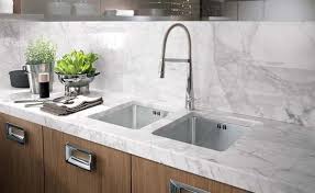 Cube emboutie en inox brossé. Evier De Cuisine Sous Plan L Avenir Des Cuisines Moderne