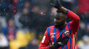 Traoré играет с 2019 в аякс амстердам (аякс). Lasina Traore Stal Odnoklubnikom Eto O