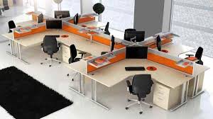 Beragamnya pekerjaan hari ini yang tidak mewajibkan seseorang untuk hadir. Desain Ruang Kantor Guru Hal Penting Guna Meningkatkan Produktivitas