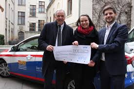 Summary investments people technology signals & news. Angestellte Der Kfw Bank Spenden Erneut Fur Den Brandenburger Wunschewagen