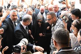 ‫زياد الرحباني إلى مثواه الأخير.. وظهور ...‬‎