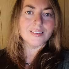 How to get chickens to lay eggs in the nesting boxes?