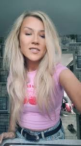 Laura Aston's Outstanding Patsy Cline Cover