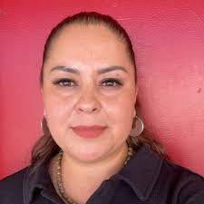 Edna Canas's Instagram, Twitter & Facebook