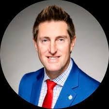 Anne Finegan's Instagram, Twitter & Facebook