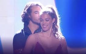 Anthony colette s'est exprimé auprès de télé loisirs à propos de ce fameux ragot : Danse Avec Les Stars Anthony Colette Est Fou D Iris Mittenaere Il Se Confie Sur Leur Couple