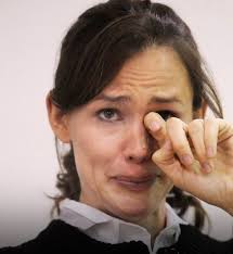 The devastating California wildfires 😭 Our hearts go out to Jennifer  Garner... 💔 As we confirm the passing 💔💔 Check Comments 👇